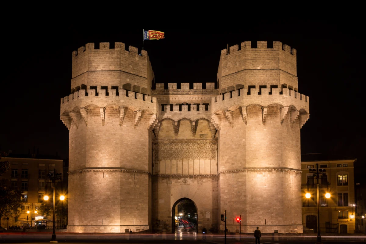 La Valencia con la arquitectura vernácula