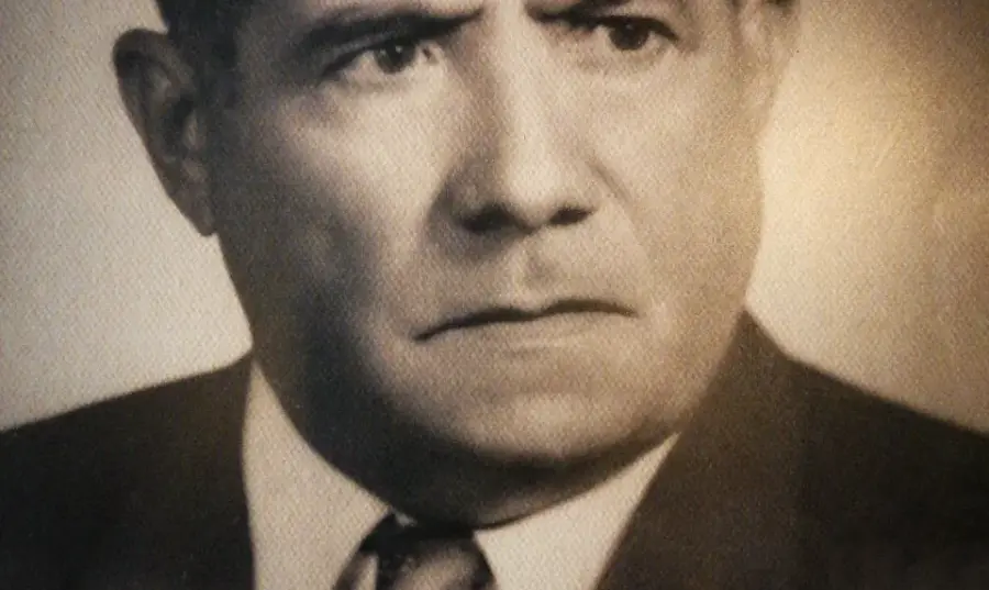 “Lázaro Penagos… Play ball”